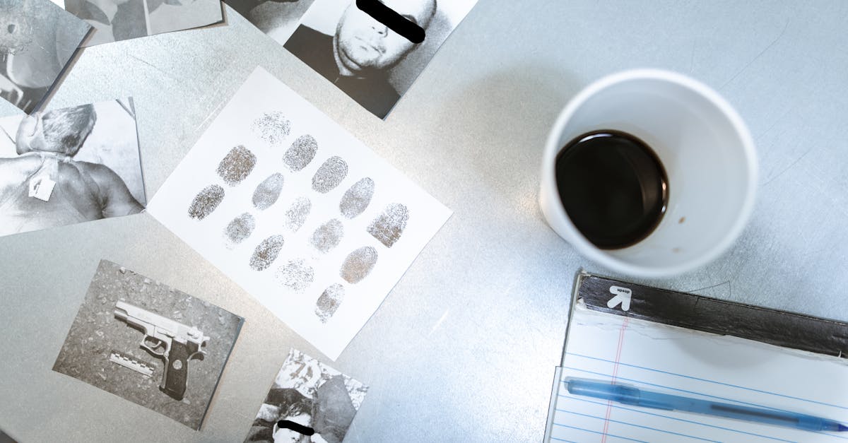 découvrez le métier de détective : enquête, analyse et résolution d'affaires complexes avec discrétion et expertise.